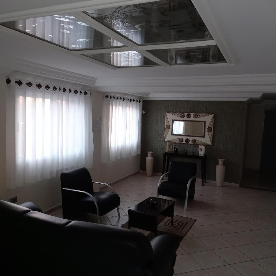Ótimo apartamento condomínio frente a praia Mongaguá Exterior foto